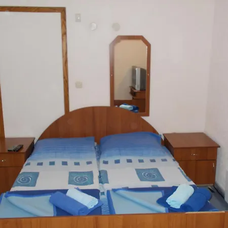 Casa de hóspedes Vila Damaja Pelister